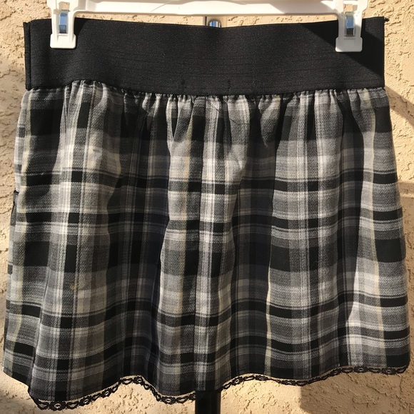 Plaid Skirt - Picture 6 of 6